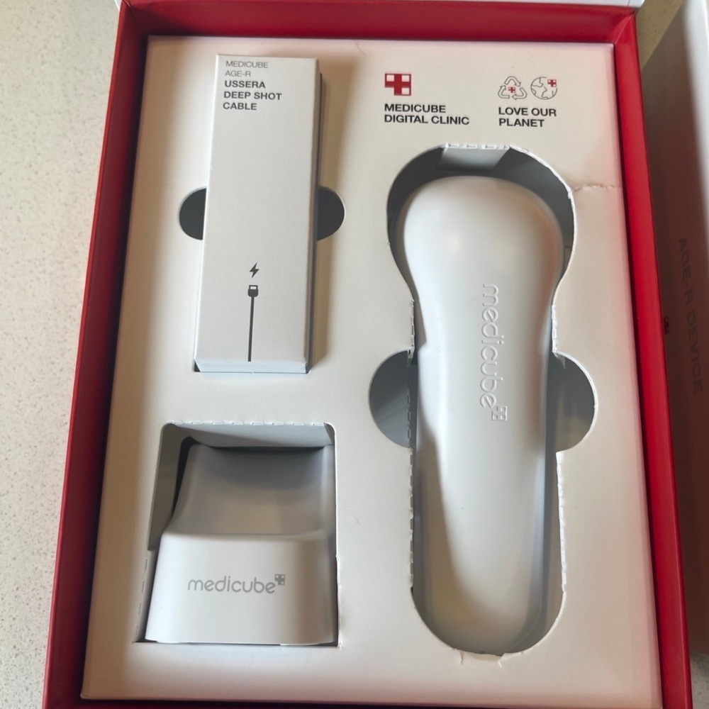 Medicube Age R device set - Picture 4 of 5